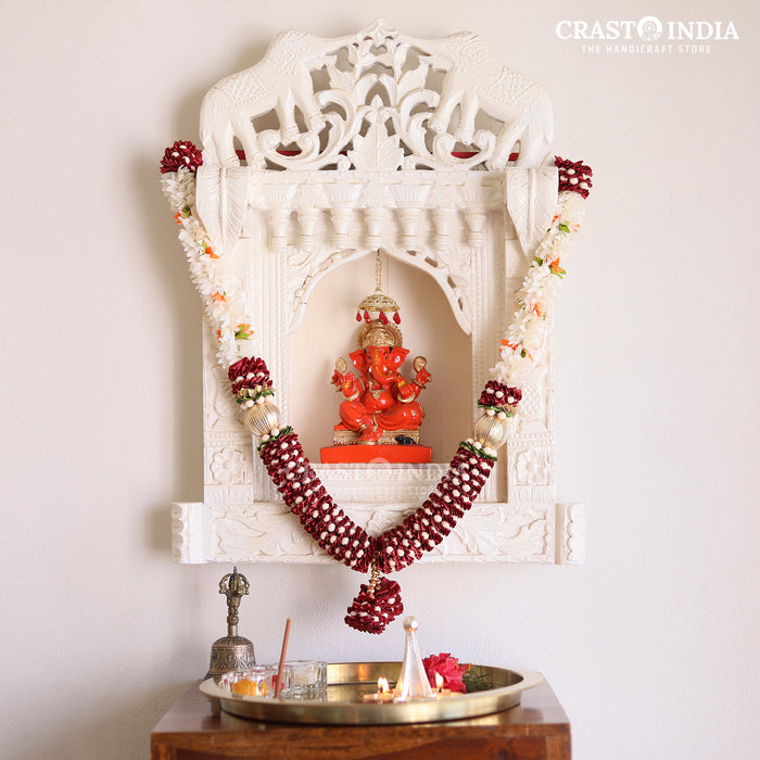 CRASTO INDIA HANDCRAFTED CLOTH PETALS WITH RIBBON AND GOLDEN BALL MALA. (AVAILABLE IN 2 COLOURS)