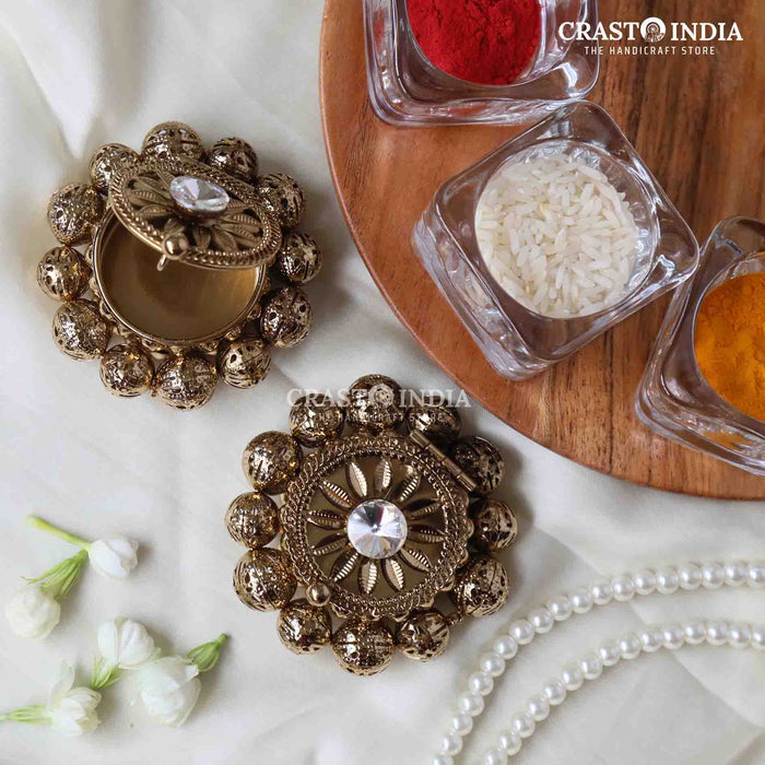 PACK OF 6 PCS - CRASTO INDIA HANDCRAFTED MINI BALLS ROUND JEWELLERY BOX FLOWER IN ANTIQUE FINISH.