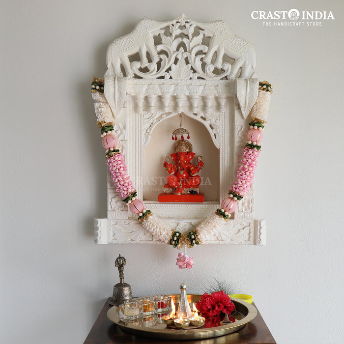 CRASTO INDIA HANDCRAFTED RIBBON GARLAND WITH CHAKRI, THREADED BALL. (AVAILABLE IN 2 COLOURS)