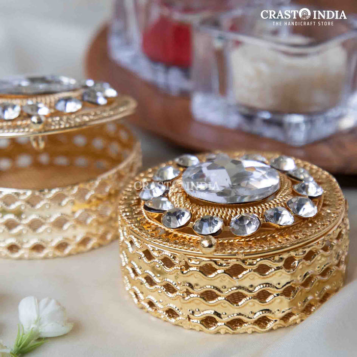 PACK OF 3 PCS - CRASTO INDIA HANDCRAFTED ROUND JEWELLERY BOX WITH STONEWORK IN GOLD FINISH .