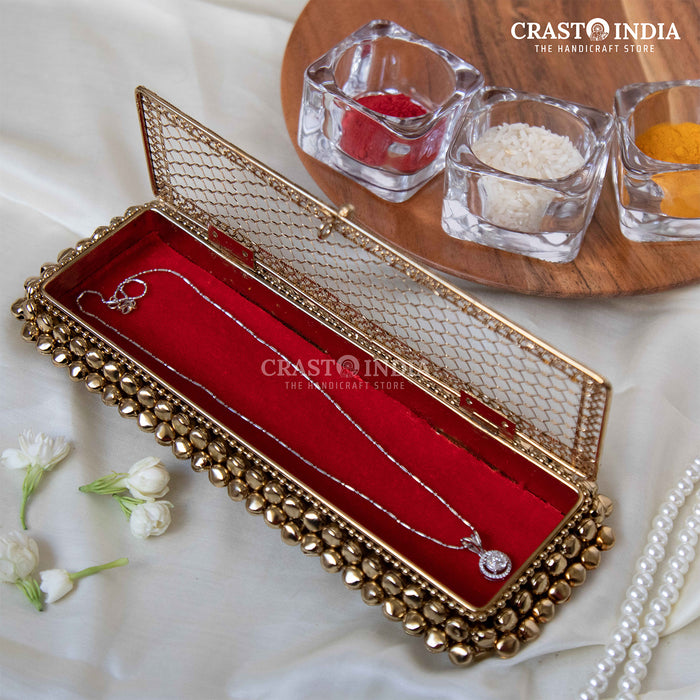 CRASTO INDIA HANDCRAFTED GHUNGHROO JEWELLERY CHAIN BOX WITH VELVET (1 PC)