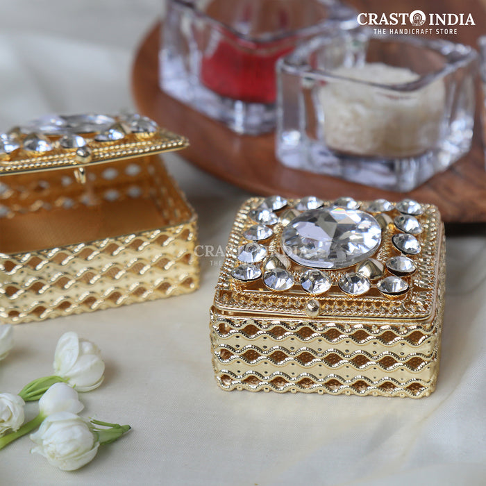 PACK OF 3 PCS - CRASTO INDIA HANDCRAFTED SQUARE JEWELLERY BOX WITH STONEWORK IN GOLD FINISH