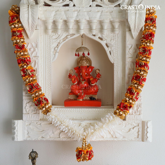 CRASTO INDIA HANDCRAFTED RIBBON GARLAND WITH CHAKRI, ROSES AND GAJRA