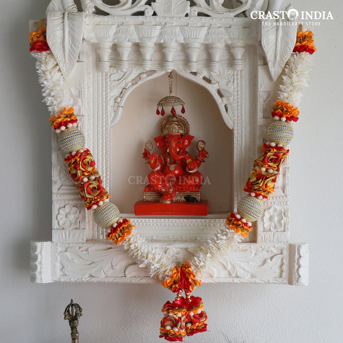 CRASTO INDIA HANDCRAFTED RIBBON GARLAND WITH CHAIN BALL AND ROSES. (AVAILABLE IN 2 COLOURS)