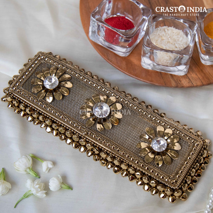 CRASTO INDIA HANDCRAFTED GHUNGHROO JEWELLERY CHAIN BOX WITH FLOWER AND STONEWORK (1 PC)