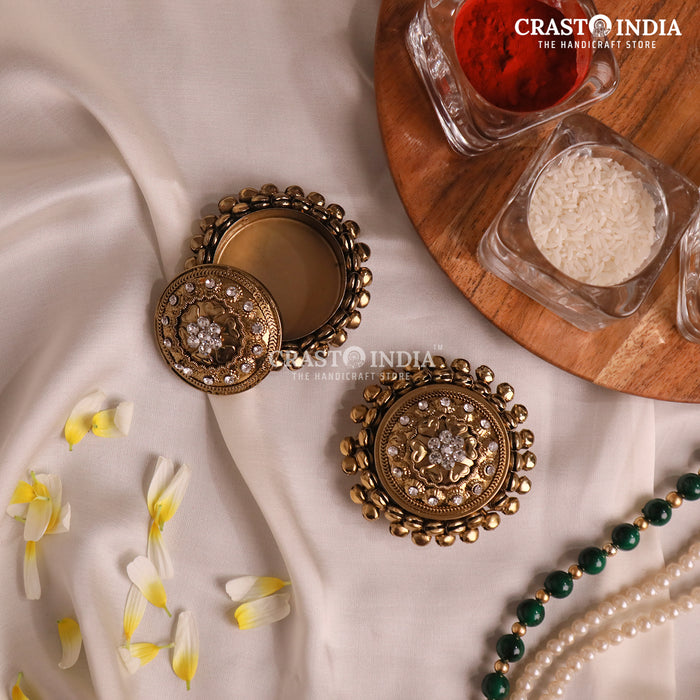 PACK OF 6 PCS - CRASTO INDIA HANDCRAFTED ROUND GHUNGROO JEWELLERY BOX WITH DOTTED STONES WITHOUT HINGE .