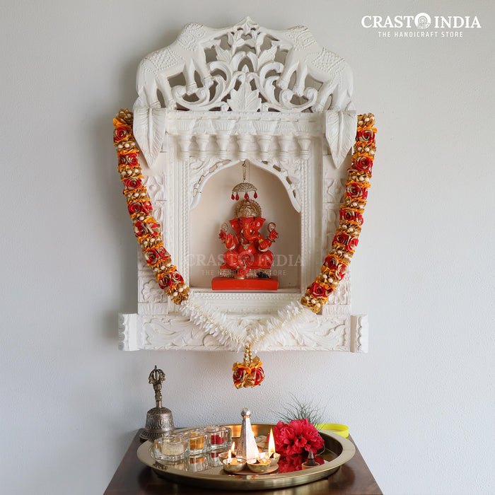 CRASTO INDIA HANDCRAFTED RIBBON GARLAND WITH CHAKRI, ROSES AND GAJRA